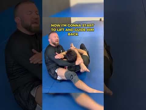 Arm Bar to Triangle Transition