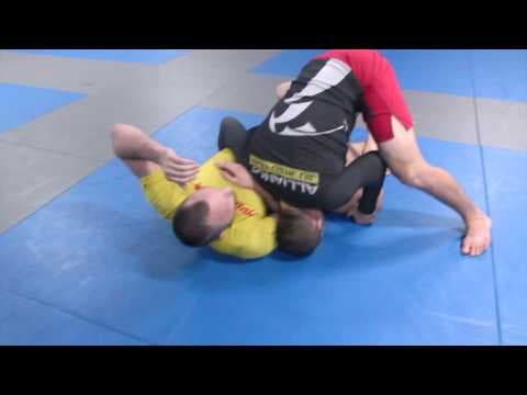 6 approaches to passing the knee shield (Lachlan Giles)